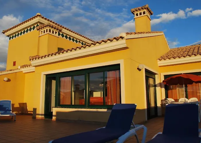 Lomas De * Campoamor